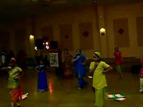 PIqua Diwali 2006 Isha Dance -2