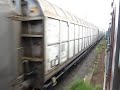 Depasire marfar in miscare de un tren accelerat