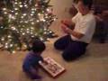 videos de EllyAna Helps Decorate the Tree