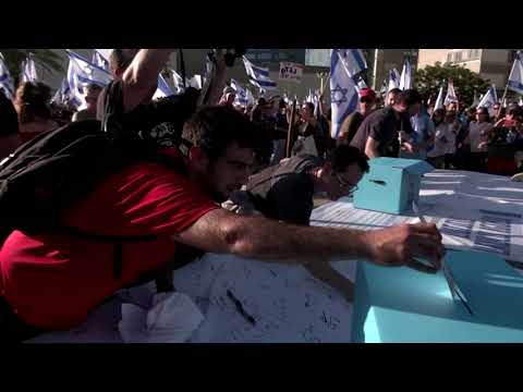 Military Protests against Neutering of Courts threaten Israel's Security, Say Officials