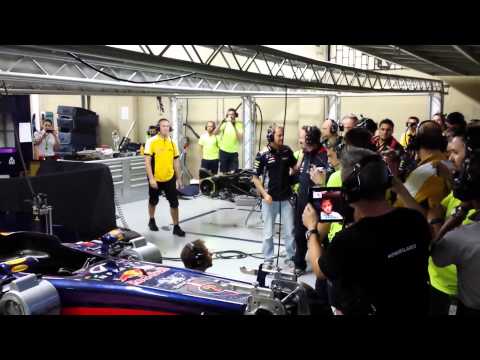 Les derniers ronronnements des V8 Renault en F1 Les derniers ronronnements des V8 Renault en F1
