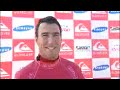 (surf)2004 - quiksilver pro (france) - day 04 - round 2 - vdeo clssico - velha escola vs nova escola - tom curren (usa) e joel parkinson