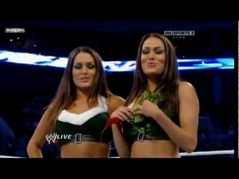 WWE divas kissing each other