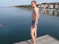 Skakanje v vodo:) Skakanje v vodo:)