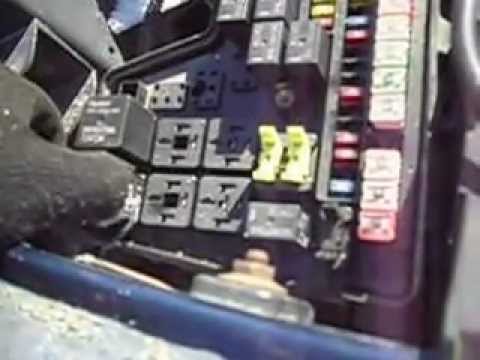 how to remove relay from fuse box