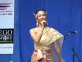Noon chante à Wat Dhammapathip, Paris 12 août 2007.