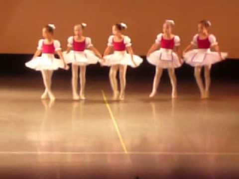 バレエ　可愛いバレエ発表会がある