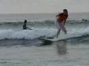 Vicky surfen op Bali
