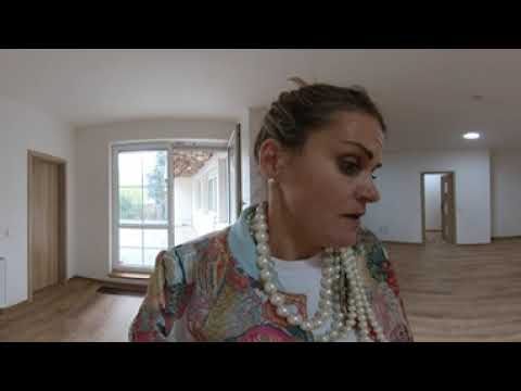 Video Exkluzivní pronájem bytu 4+ kk, 120m2 s terasou, zahradou a přímým vstupem z garáže