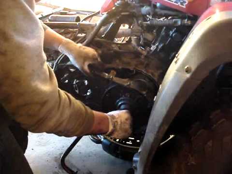 Replacing the clutch seal on a Suzuki Atv