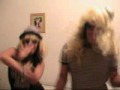 WOMANIZER (DOS RUBIAS EXPLOSIVAS)