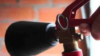 Vidéo | Utilisation d'un Extincteur CO2