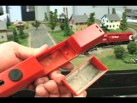 how to clean ho gauge track