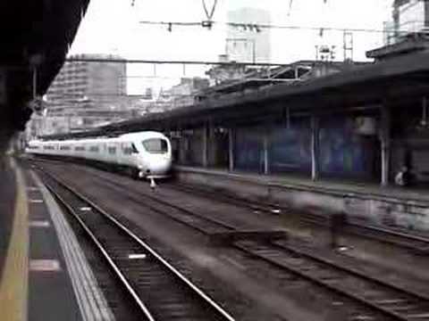 885系ソニック（かもめ編成）大分到着