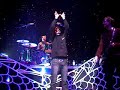 Weezer and Dave Grohl performing together (Part 5 of 5)