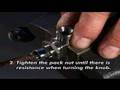 videos de Tightening the 3 Way Valve Packing Nut