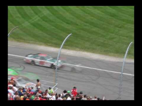 43 Cars in 8 Seconds at 200MPH