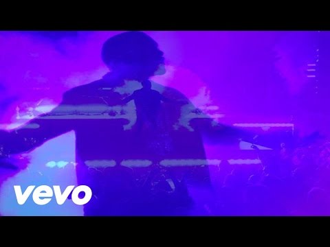 Kanye West Heineken Red Star Access G.O.O.D Music Concert | Video 0 Kanye West Heineken Red Star Access G.O.O.D Music Concert | Video