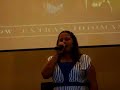 sidneía e joel cantam no casamento de luciane e helison a música: o teu amor me faz chegar, da soraya moraes