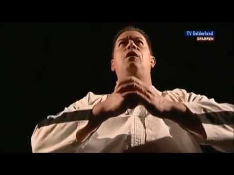 Taekwondogrootmeester gehuldigd in Lingemeer