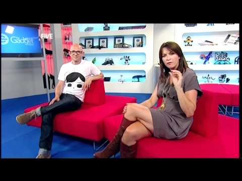 Tags Suzi Perry legs boots