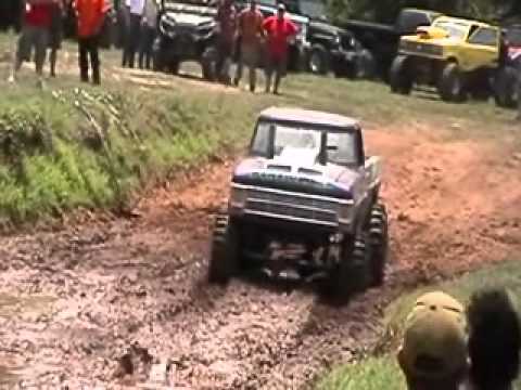Red River Mud Bog (Some of the big boys)