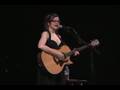 Lisa Loeb performing Sandlewood
