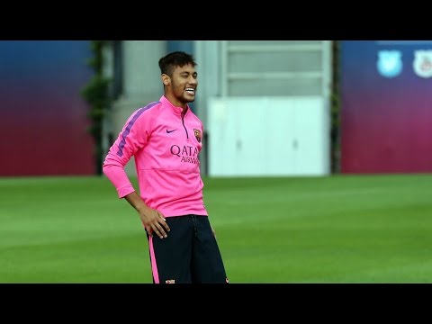 Neymar and Rakitic train with squad