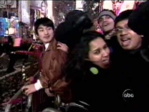 NEW YEARS EVE BALL DROP 2004