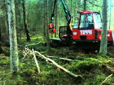 047626800 - Terri 34 med skördaraggregat.