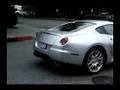 videos de A Ferrari 599 GTB Drives By and Revs Its Engine