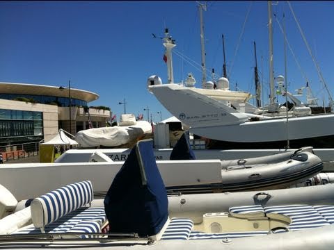 Cannes - Here's part 1 of 3 videos documenting my travels through the south of France. In this video, I explore Cannes through my airbnb host, who takes me to a bootc...