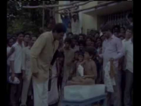 rajendra prasad, sutti velu, sri lakshmi, comedy scenes, funny comedy, relangi, sutti veerabhdram, mallikarjun rao, poet, telugu movie comedy