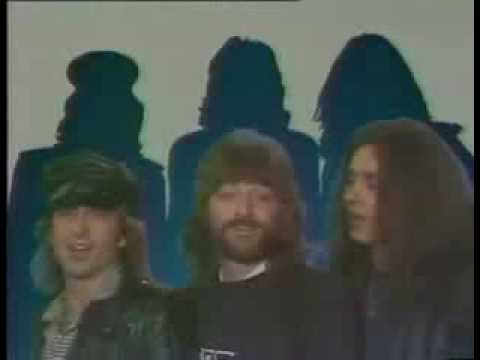 Посмотреть видео клип Посмотреть видео клип