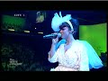 Aura Dione performing at 