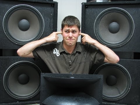 Peavey - A recording from the last time I hooked up these beasts knowing I was going to try and sell them as its been two years they have not seen a show, they will n...