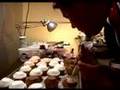 Make cupcakes at Cafe Decadence