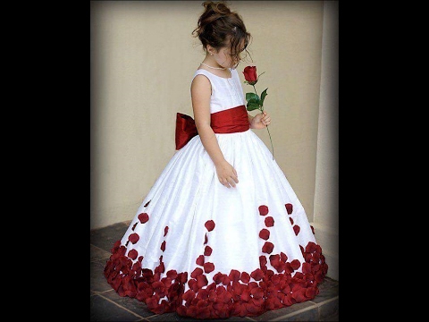 Trés belle robe pour les filles