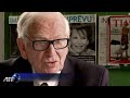 pierre cardin revient sur le devant de la sc�ne de la mode masculine. il organise un d�fil� ce dimanche 1er juillet, place de la bourse � paris, dans le cadr...