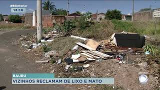 Moradores denunciam terreno com mato e lixo no Granja Cecília, em Bauru