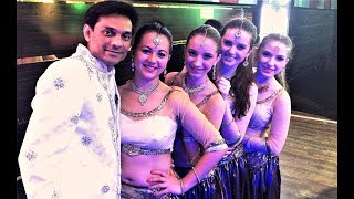 Indische Tanzgruppe in Ratingen, Düsseldorf - Bollywood Tänzerinnen - Indische Tanzschritte