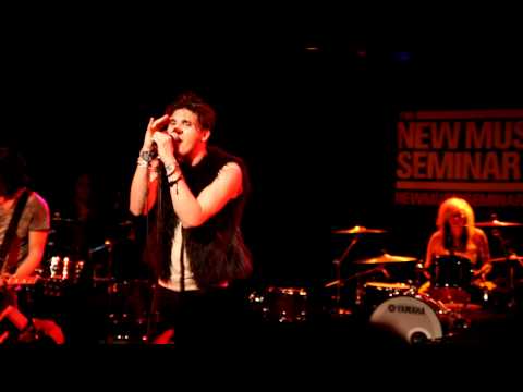 Mike Del Rio - These Days - Live @ Roxy - New Music Seminar