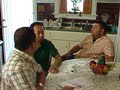 Confe, Josefino y Eufemio hablando sobre gomas Confe, Josefino y Eufemio hablando sobre gomas