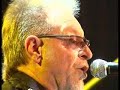 Le�n Gieco (junto a D-mente) - El �dolo de los quemados (vivo. Obras 2008)