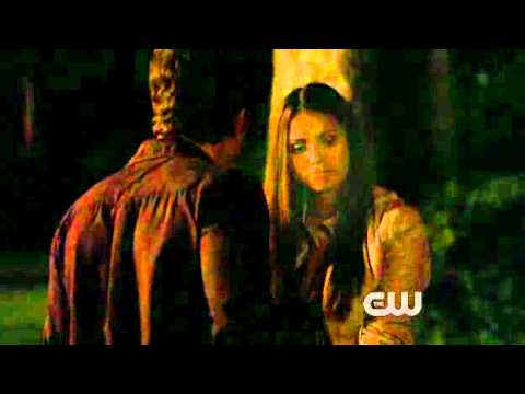 The Vampire Diaries Season1 Episode2 - Night of the comet - Stefan and Elenas first kiss