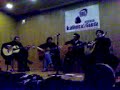 Capas, copos e guitarradas