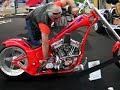 D�marrage de Harley au salon de la moto