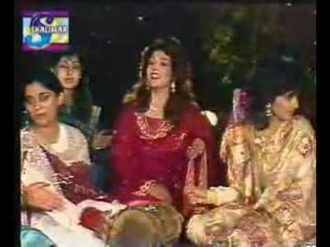 Aaya Laadiye Ni by Musarrat Nazir