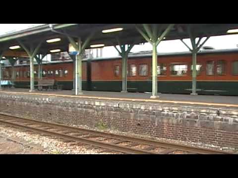 JR江原駅を発車する113系5800番台