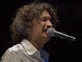 tra i tanti gioielli composti da sergio, questa canzone � uno dei pi� preziosi...
grazie sergio per  donarci della musica cos� speciale e unica...non bastano le parole per dirti tutta la mia ammirazione...